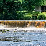 Appleblossom Lodge, Lido Leisure Park, * Knaresborough