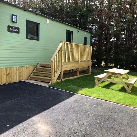 Appleblossom Lodge, Lido Leisure Park, *