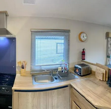 Appleblossom Lodge, Lido Leisure Park, Holiday home