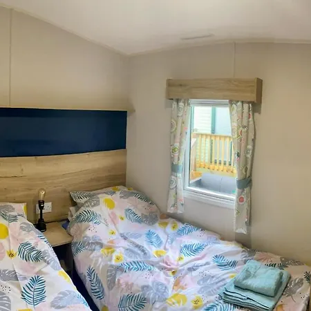 Appleblossom Lodge, Lido Leisure Park,