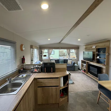 Appleblossom Lodge, Lido Leisure Park, *