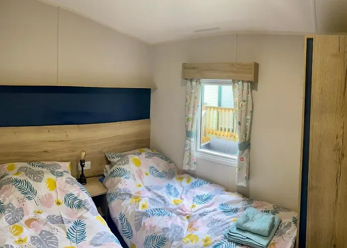 Appleblossom Lodge, Lido Leisure Park,